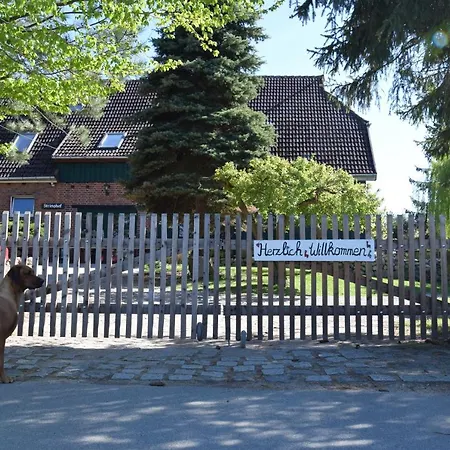 Apartament Alpakatherapie Und *